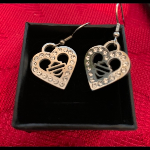 NEW !🔥Heart HD Rhinestone Earrings - Picture 2 of 2